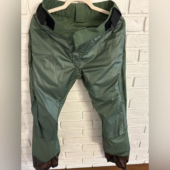 Patagonia Snow Waterproof Pants - Picture 5 of 8